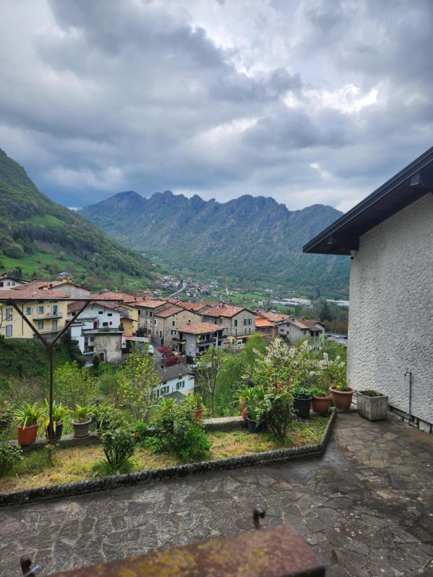 Kidonia - Mountain Iseo Lake Zone Buitenkant foto